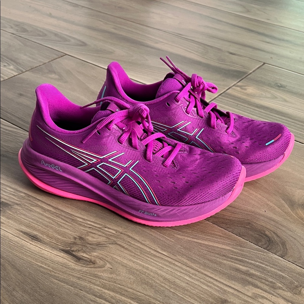 ASICS Women's Gel-cumulus 26 size 7.5
